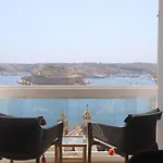 Spacious Maisonette With Spectacular Views Ibri1-1