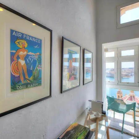 Nyaraló Spacious Maisonette With Spectacular Views Ibri1-1 *