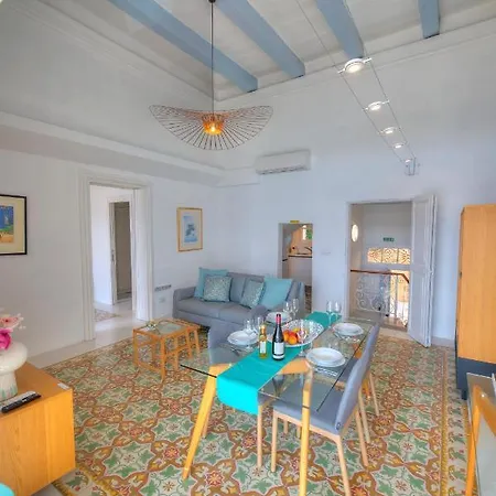 Spacious Maisonette With Spectacular Views Ibri1-1 別荘 バレッタ