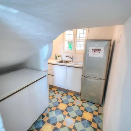 Spacious Maisonette With Spectacular Views Ibri1-1 *