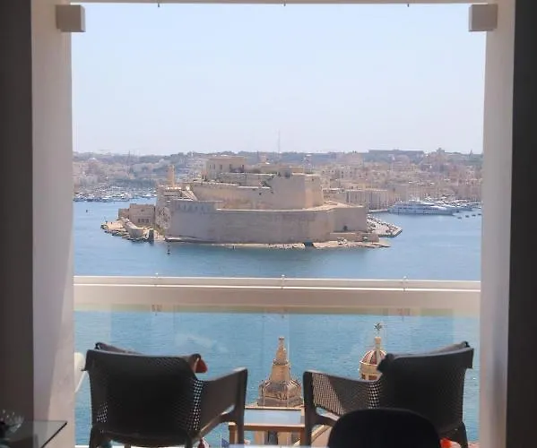 Spacious Maisonette With Spectacular Views Ibri1-1 בית נופש