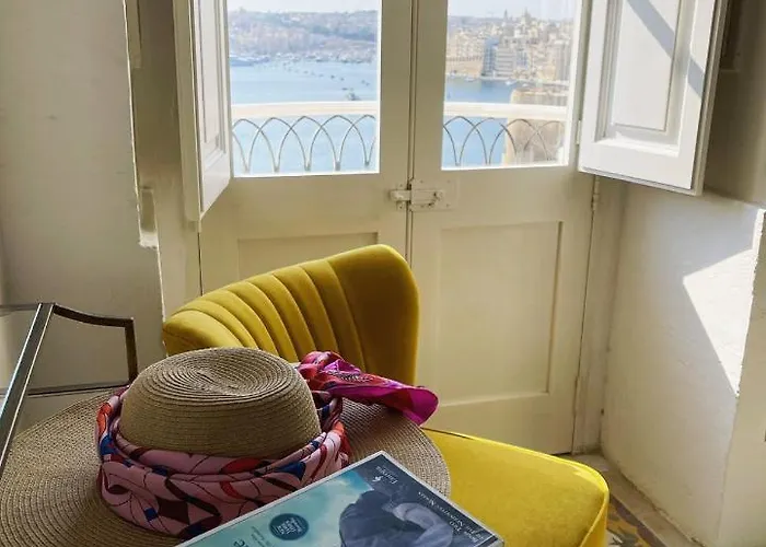 בית נופש Spacious Maisonette With Spectacular Views Ibri1-1 *