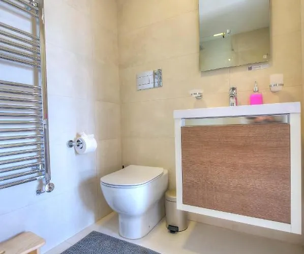 Spacious Maisonette With Spectacular Views Ibri1-1 ואלטה